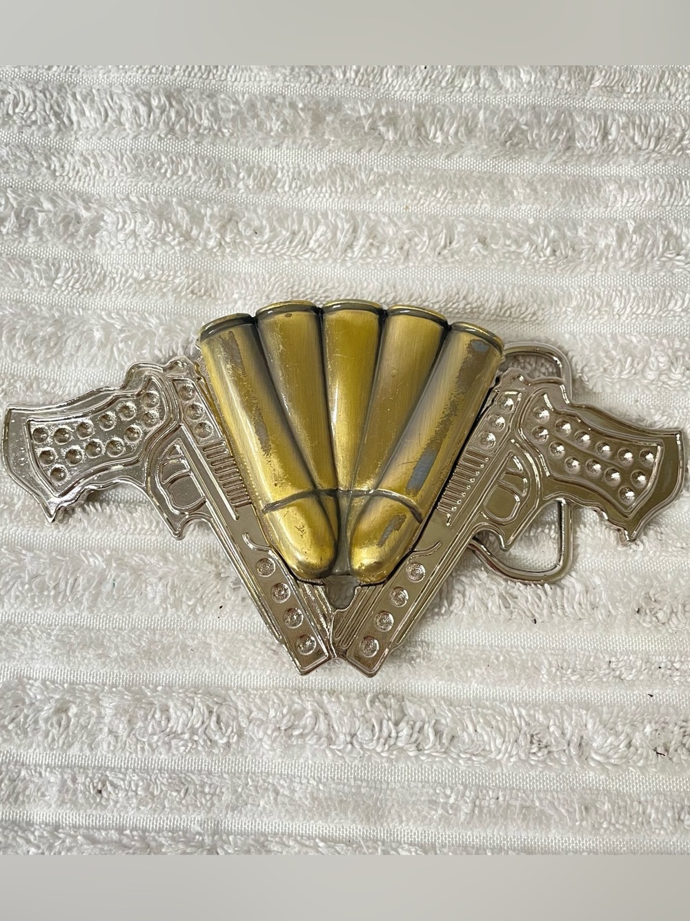 Vintage Dual Pistol & Bullet Belt Buckle